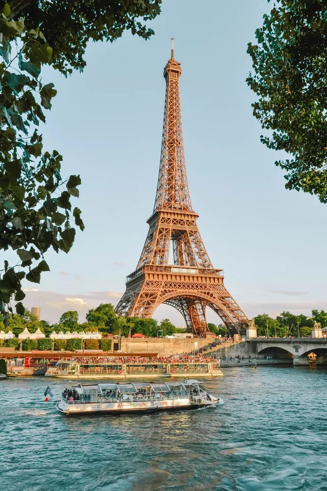 Comfort Benelux & Paris & Alsace & İsviçre Turu - Türk Hava Yolları ile 7 Gece Ekstra Turlar Dahil
