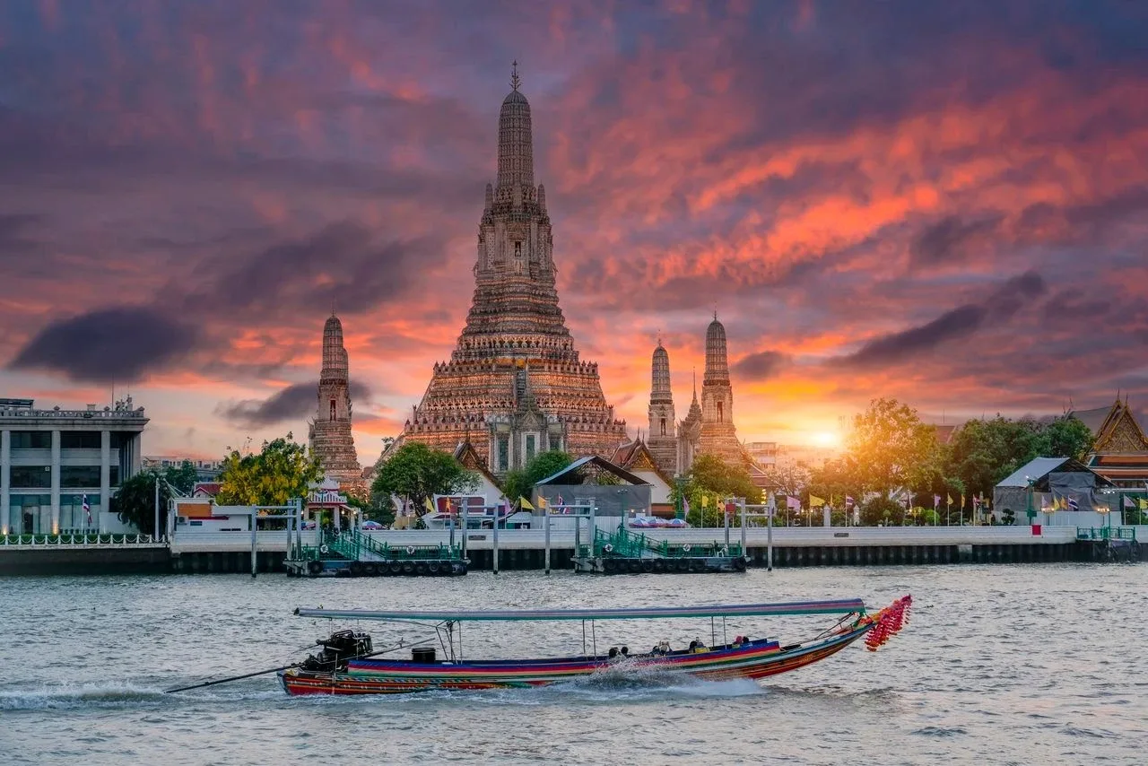 Comfort Bangkok - Phuket Turu Qatar Hava Yolları ile 6 Gece Ekstra Turlar Dahil BKK-HKT